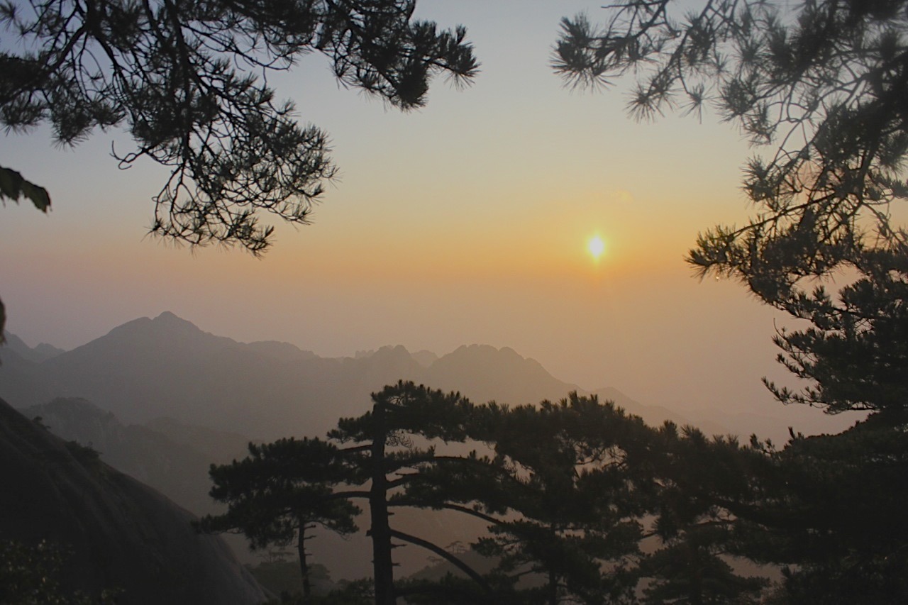 How To Meditate When You're Travelling - Maps of the Mind